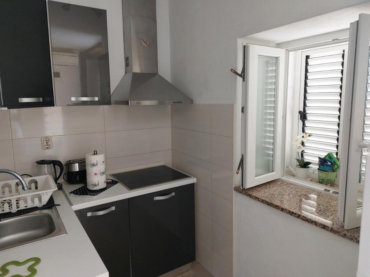 Studio Apartment Klaric Vis Exterior foto