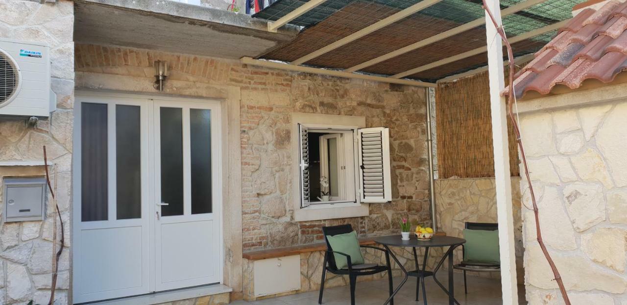 Studio Apartment Klaric Vis Exterior foto